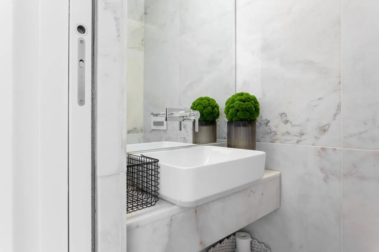 ליסבון Joivy Elegant 1-Br Apartment In Perfect Centre 0*,